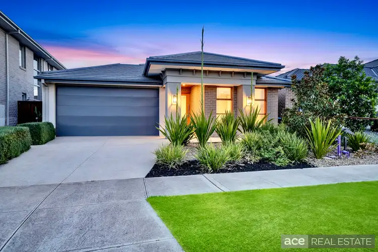 Second view of Homely house listing, 18 Irvine Rise, Werribee VIC 3030