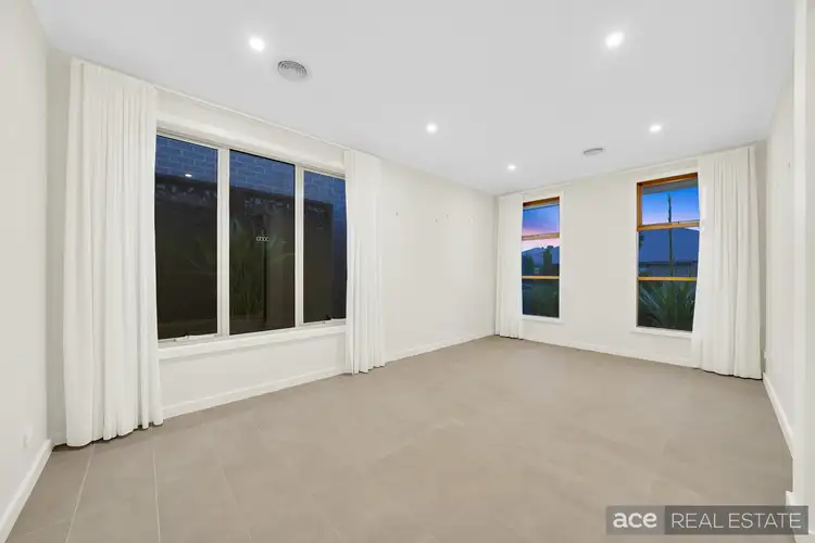 Fifth view of Homely house listing, 18 Irvine Rise, Werribee VIC 3030