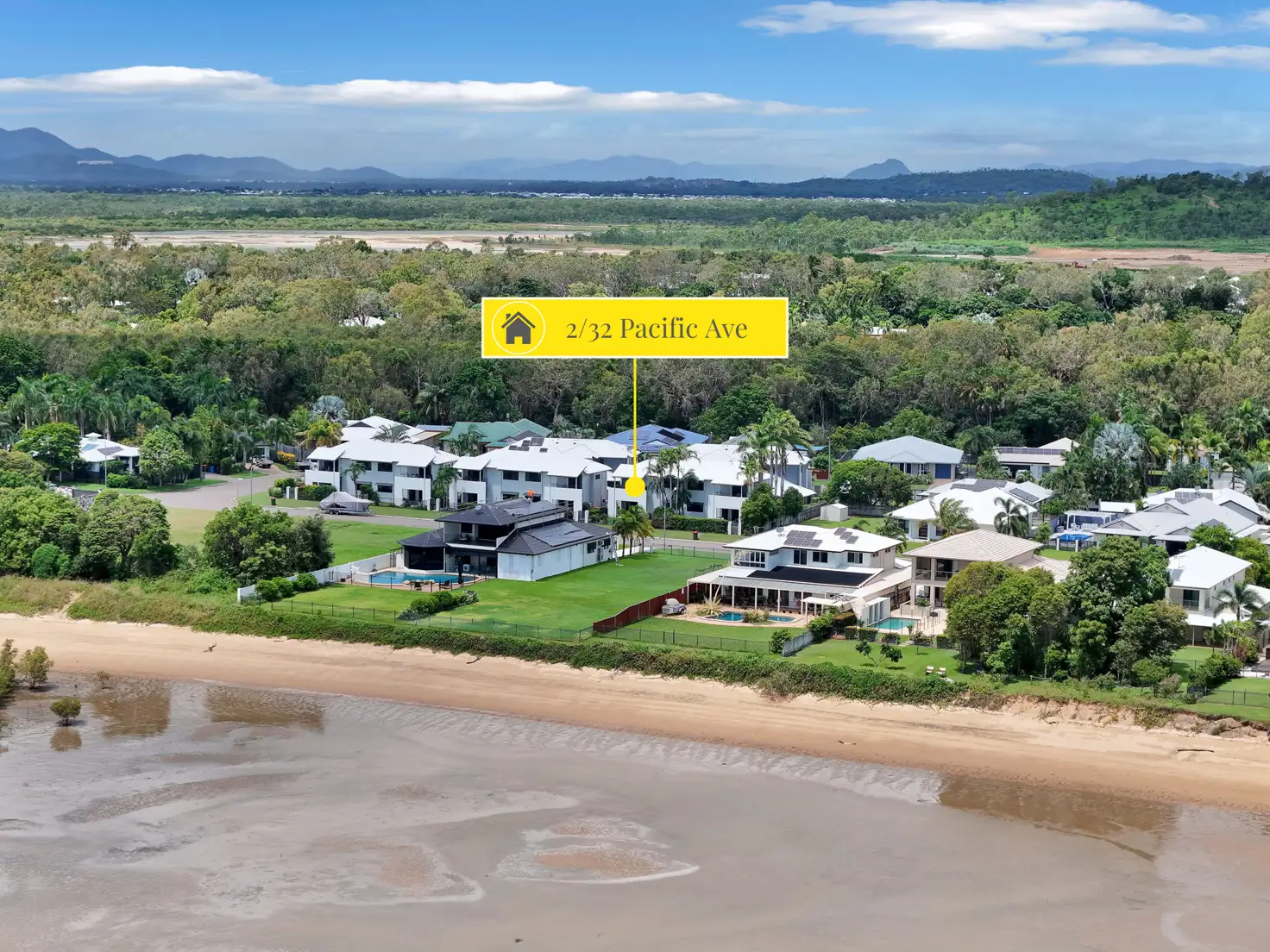Main view of Homely unit listing, 2/32 Pacific Avenue, Bushland Beach QLD 4818