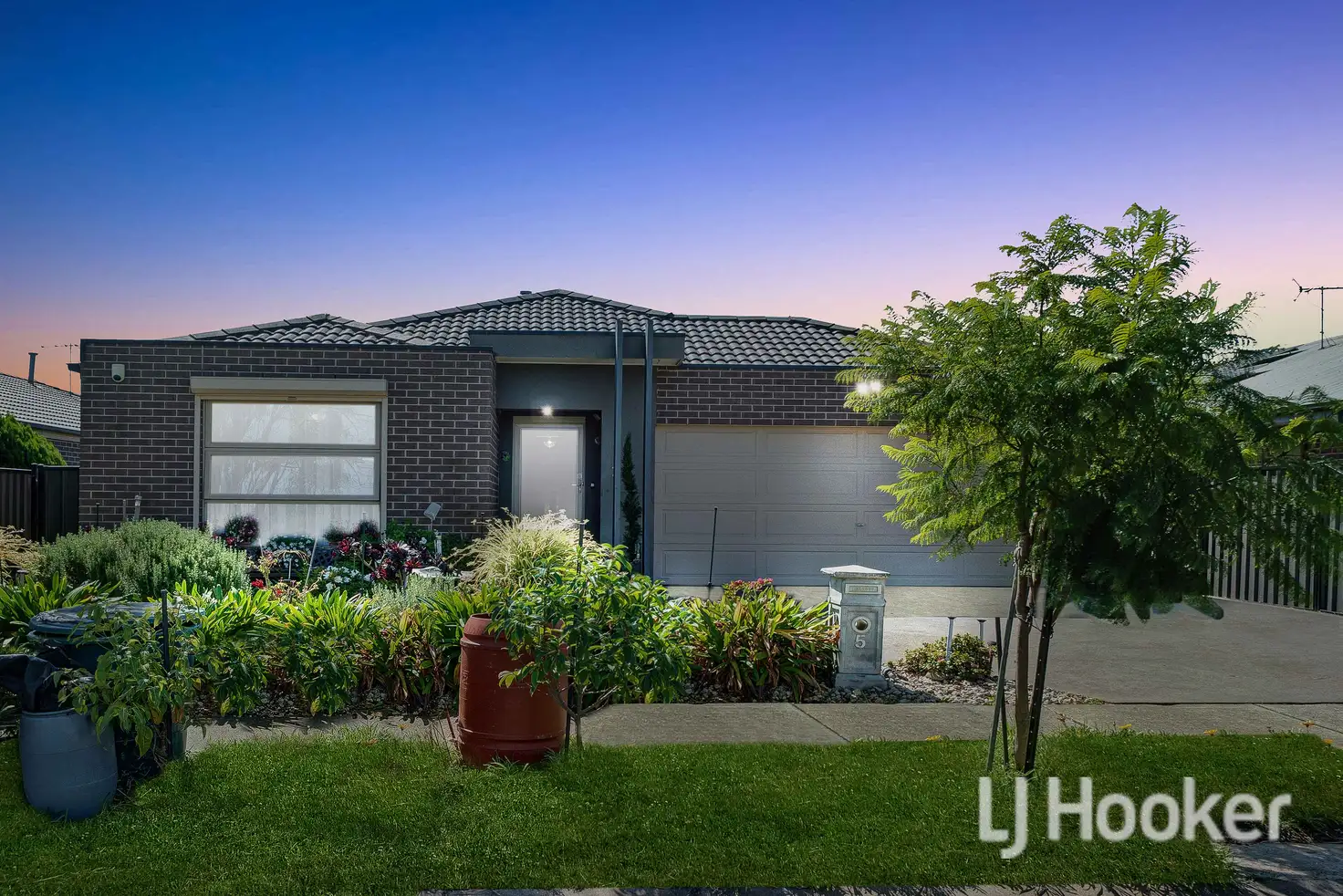 Main view of Homely house listing, 5 Wattle Bark Place, Melton VIC 3337