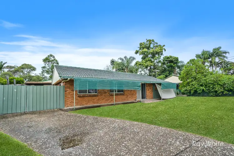 8 Carrosa Street, Marsden QLD 4132