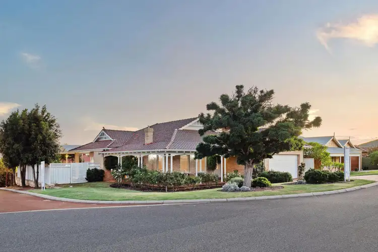 8 Chittering Vista, Pearsall WA 6065