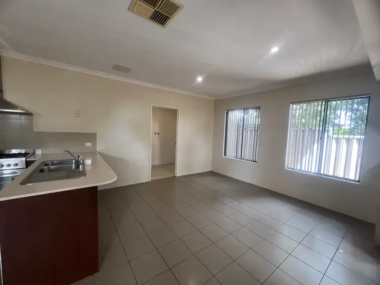 Sixth view of Homely townhouse listing, 4/32 Gardiner, Belmont WA 6104