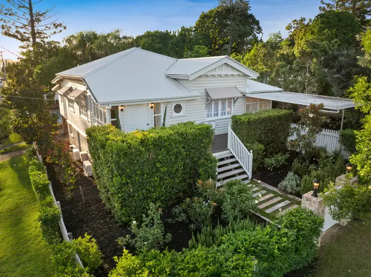 19 Fairley Street, Indooroopilly QLD 4068