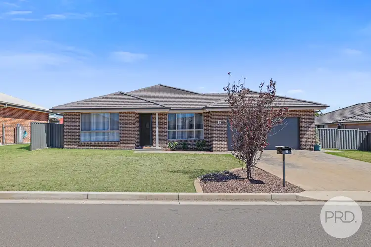 6 Galloway Place