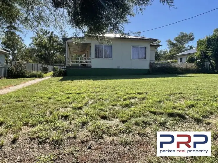 7 Caswell Street, Peak Hill NSW 2869