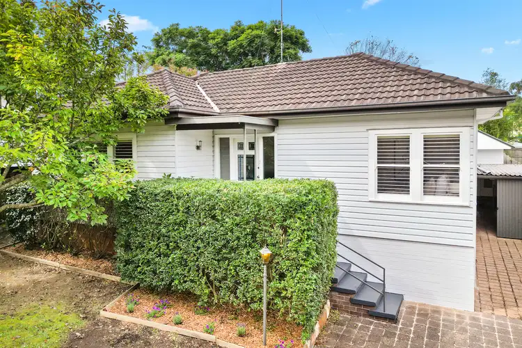 18 Adamson Avenue, Thornleigh NSW 2120