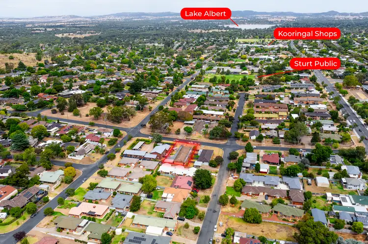 Main view of Homely block of units listing, 1-4/9 Sherwood Avenue, Kooringal NSW 2650