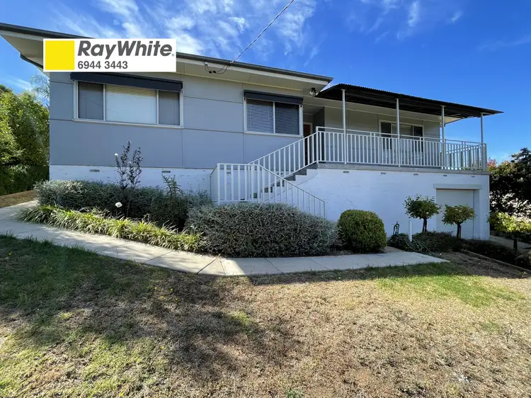 61 Otway Street, Gundagai NSW 2722