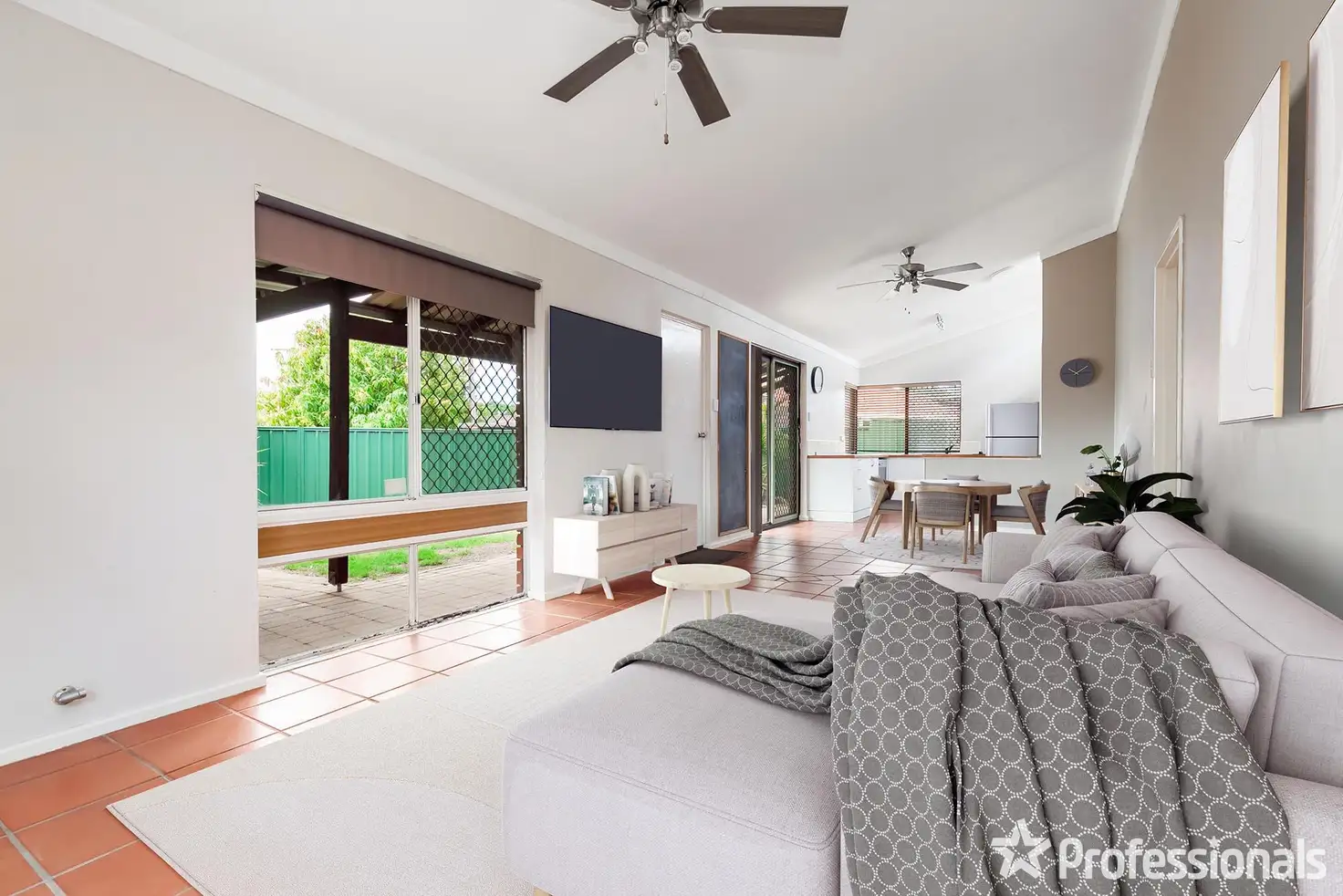 Main view of Homely unit listing, 46 Periwinkle Way, Parkwood WA 6147