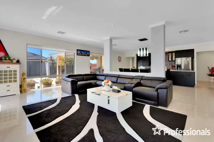 20 Yellowwood Avenue, Piara Waters WA 6112