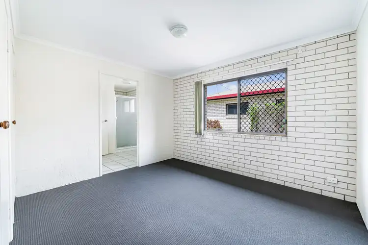 Fifth view of Homely semi-detached listing, 1/33 Hinley Avenue, Maroochydore QLD 4558