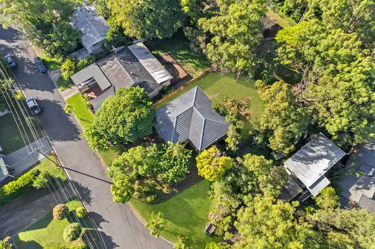 Second view of Homely house listing, 10 Lynshanel Court, Springwood QLD 4127