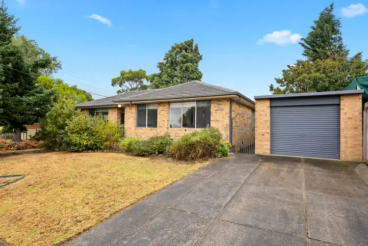 29 Whitehaven Crescent, Mulgrave VIC 3170