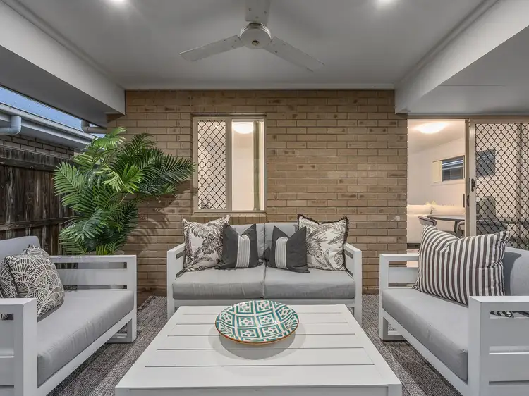 18 Pleasant Street, South Ripley QLD 4306
