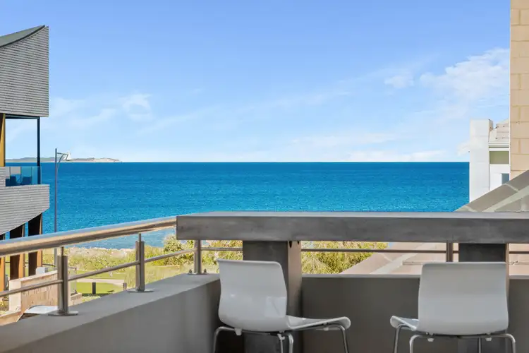 2 Madras Link, North Coogee WA 6163