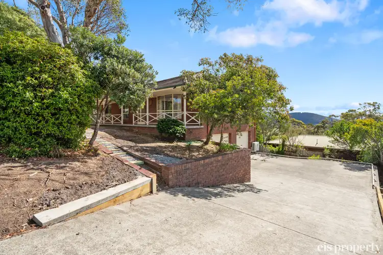 13 Lachlan Drive