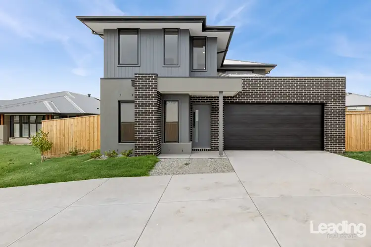 33 Lory Circuit, Sunbury VIC 3429