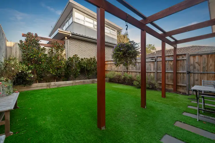 Sixth view of Homely townhouse listing, 2/20 Ferguson Street, Macleod VIC 3085