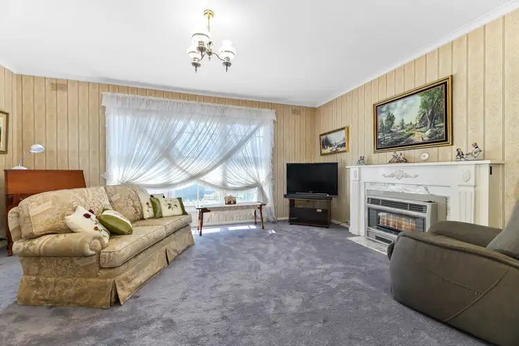 Fourth view of Homely house listing, 20 Lynden Grove, Mount Waverley VIC 3149