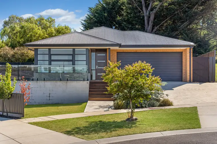 13 Armstrong Court, Kyneton VIC 3444