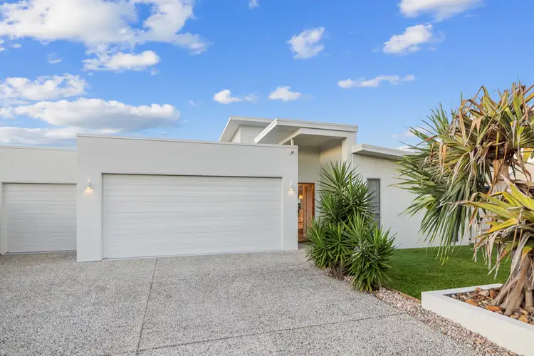 5 Coorabin Street, Warana QLD 4575