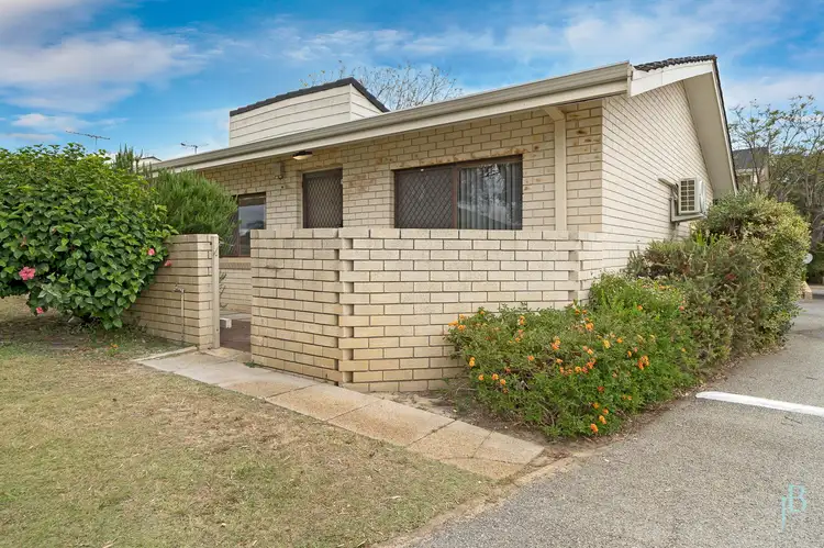 1/79 Clydesdale Street, Como WA 6152
