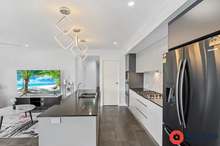 30 Outlook Drive, Bentley Park QLD 4869