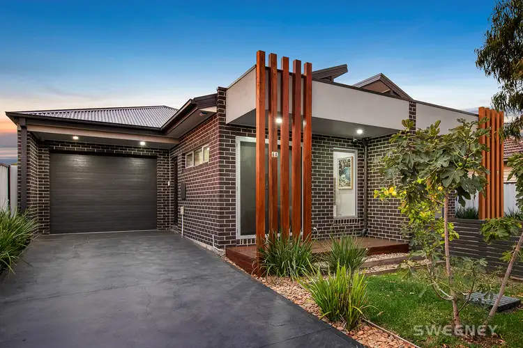 6A The Circle, Altona North VIC 3025
