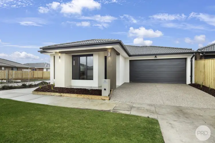 33 Cumberland Boulevard, Winter Valley VIC 3358
