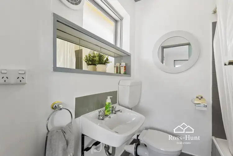 Fifth view of Homely apartment listing, 8/70 Edgar Street, Glen Iris VIC 3146