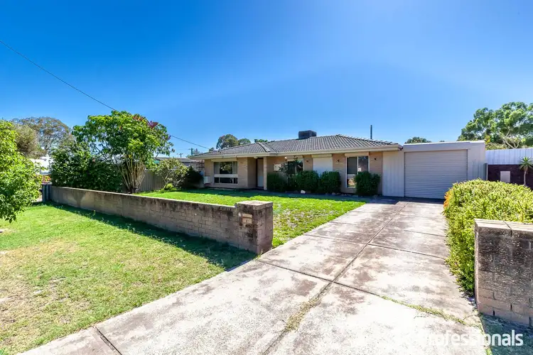 15 Willowmead Way, Kelmscott WA 6111
