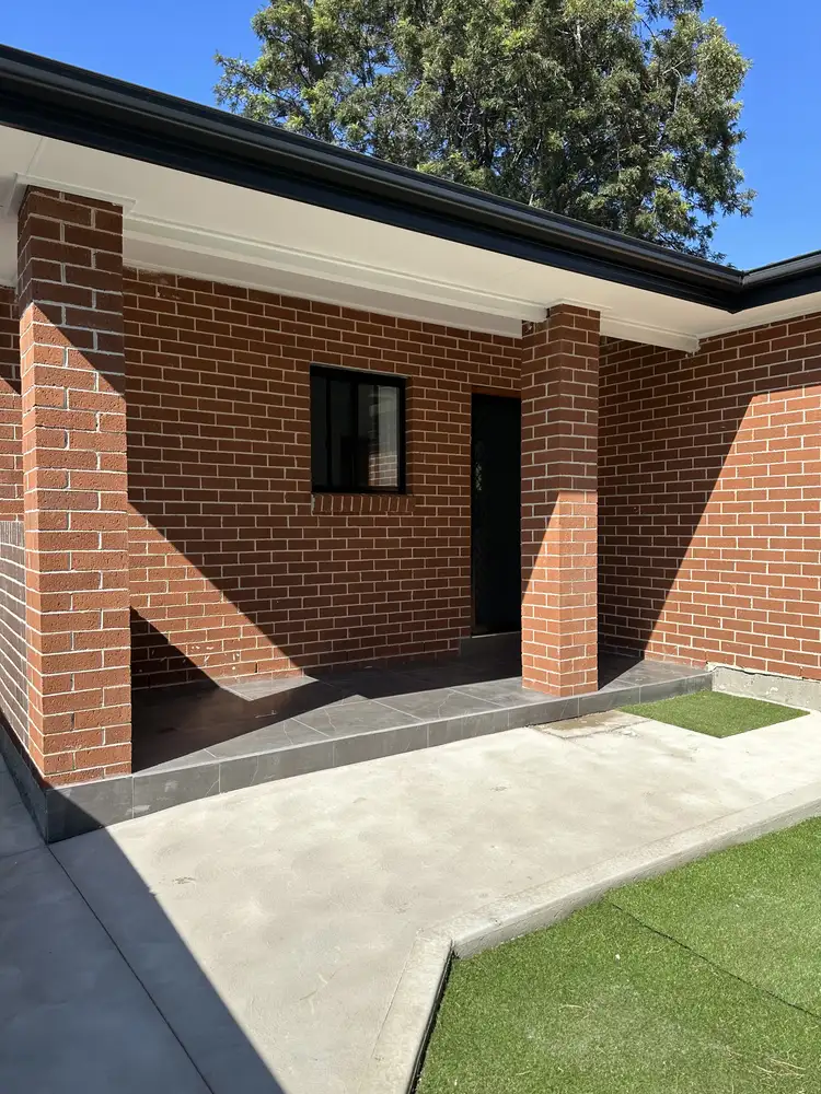 8A Seventh Ave, Seven Hills NSW 2147