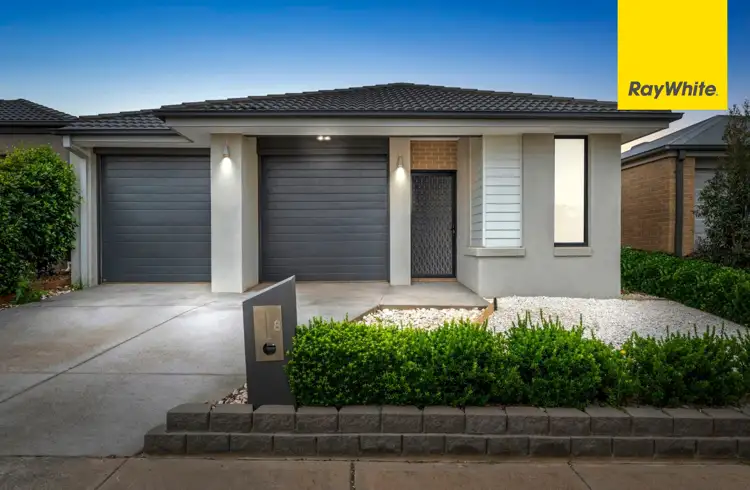 8 Amble Way, Weir Views VIC 3338