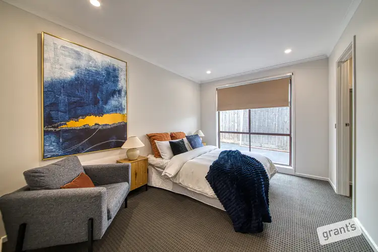 Sixth view of Homely house listing, 2 Bligh Close, Cranbourne North VIC 3977