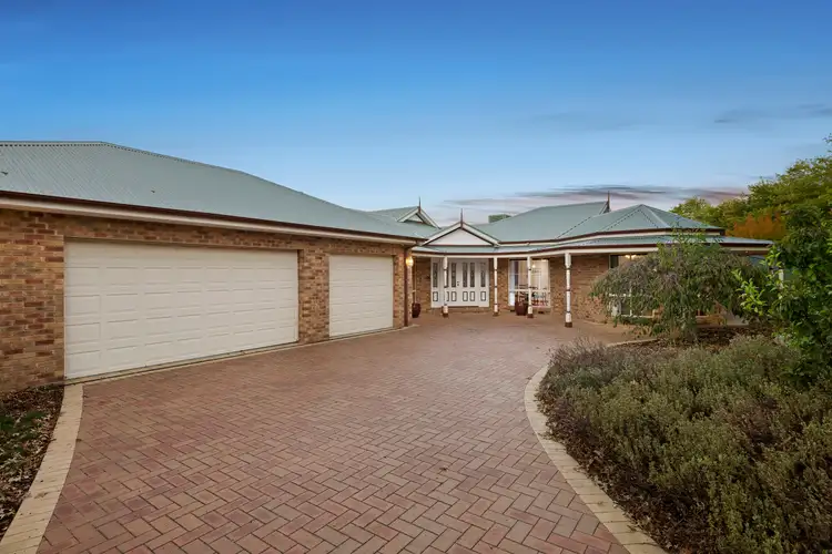 22 Heritage Way, Lysterfield VIC 3156