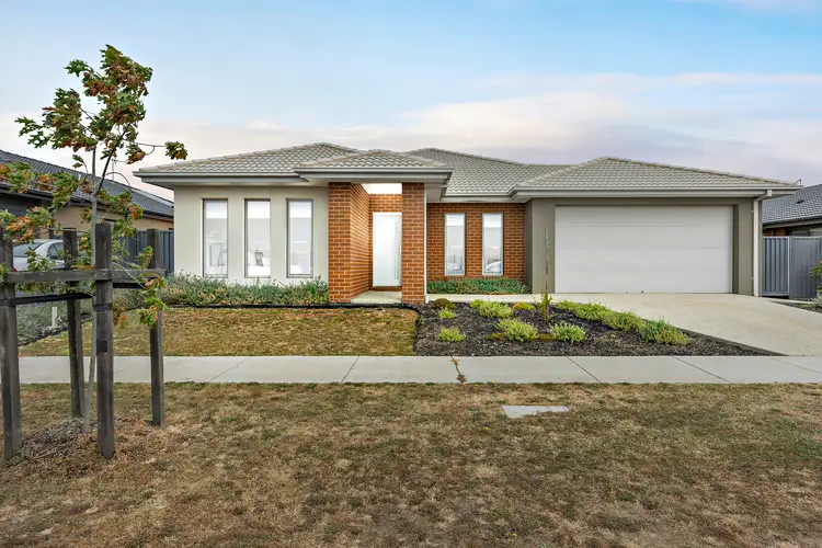 17 Lugano Avenue, Alfredton VIC 3350