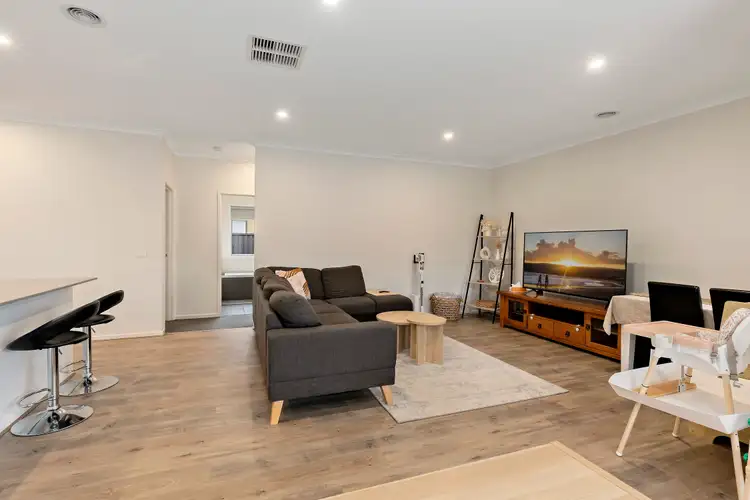 Fifth view of Homely house listing, 17 Lugano Avenue, Alfredton VIC 3350