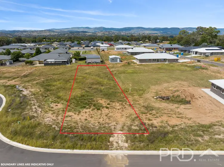 24 Weeden Place, Tumut NSW 2720