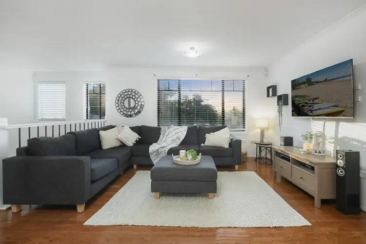 Second view of Homely house listing, 2 Sunnyvale Close, Lisarow NSW 2250