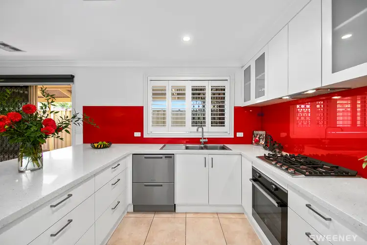 Sixth view of Homely house listing, 2 Holzgrefe Court, Altona Meadows VIC 3028