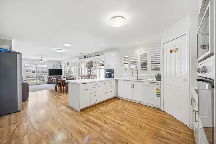 18 Tilbury Street, Winter Valley VIC 3358