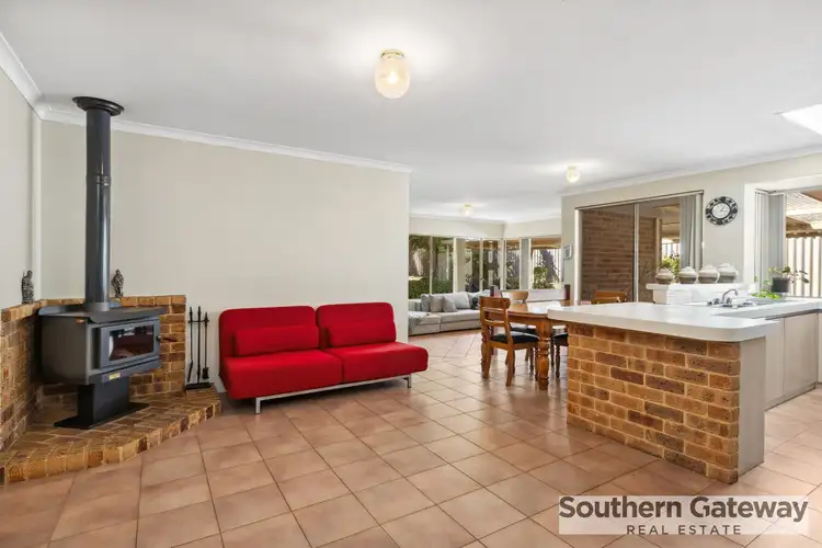 Fifth view of Homely house listing, 5 Cromer Gardens, Parmelia WA 6167