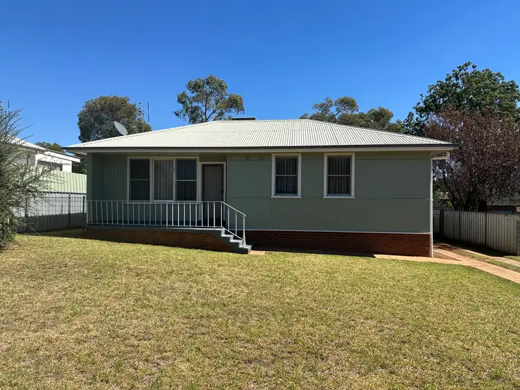 6 Fisher Street, Parkes NSW 2870