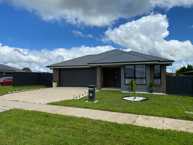 10 Sweetheart Drive, Orange NSW 2800