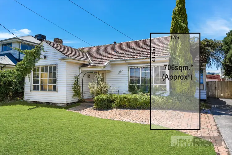 36 Koonawarra Street