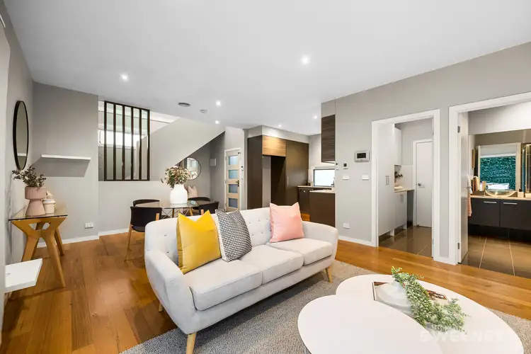 Main view of Homely unit listing, 2/336 Blackshaws Road, Altona North VIC 3025