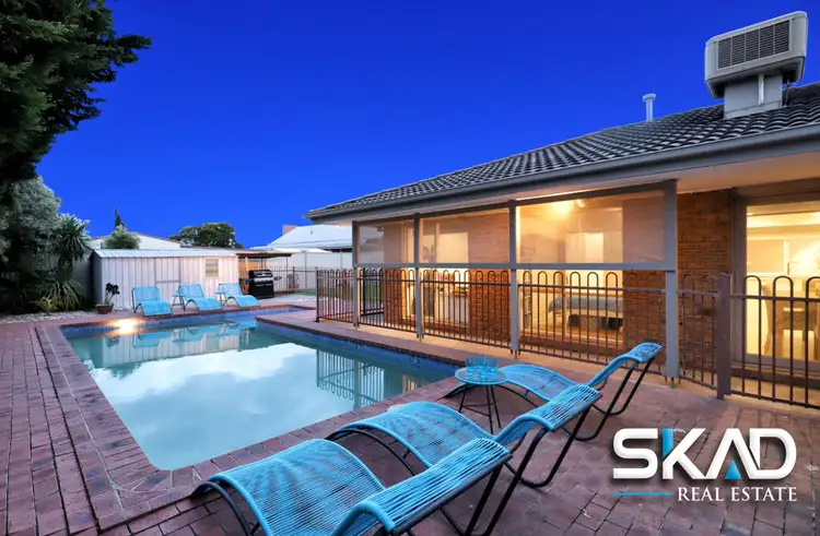 Second view of Homely house listing, 7 Ipswich Place, Craigieburn VIC 3064