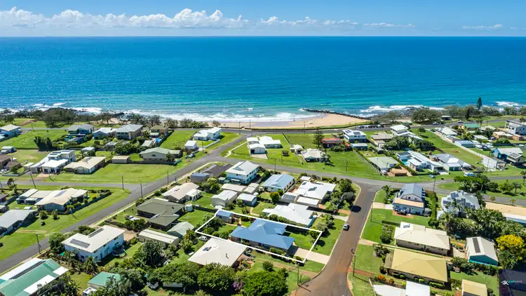 Second view of Homely house listing, 6 Simpson Street, Burnett Heads QLD 4670