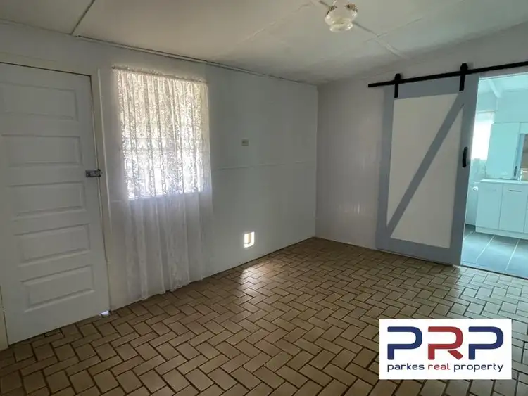 Fifth view of Homely house listing, 10 Bollinger Street, Parkes NSW 2870
